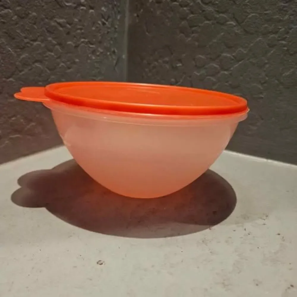 Vintage Tupperware Wonderlier Clear Bowl with Lid 7